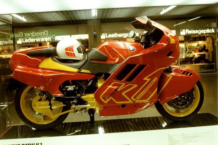 BMW K1