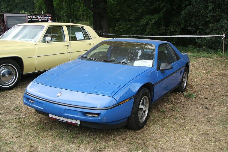 Pontiac Fiero (1984–1988)