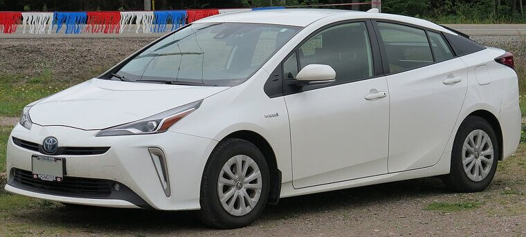 Toyota Prius AWD-E