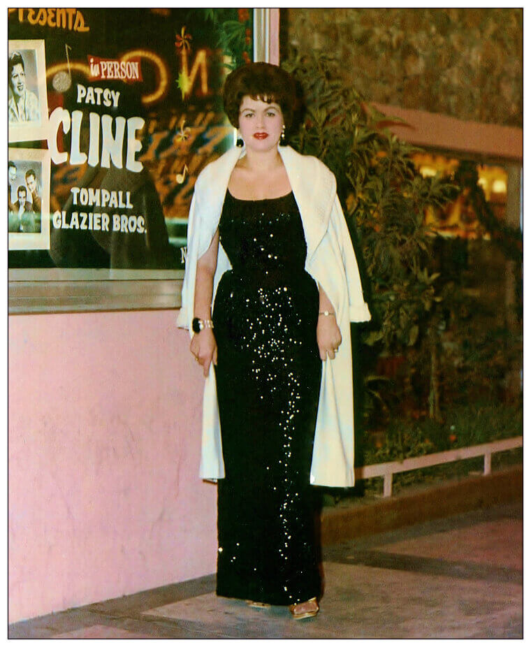 Patsy Cline - Walkin' After Midnight