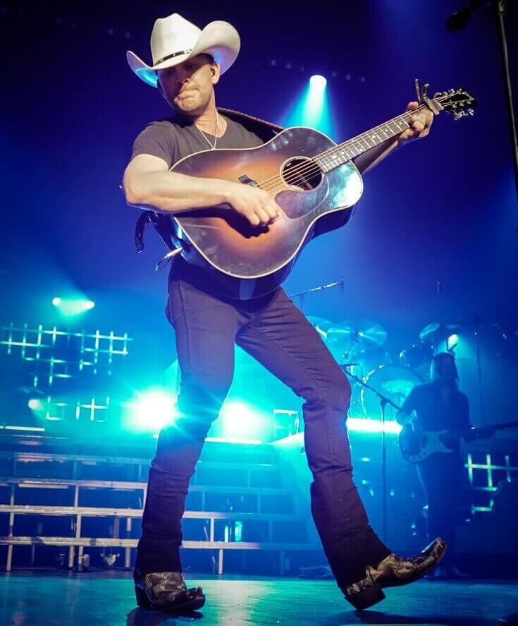 Justin Moore - Bait a Hook