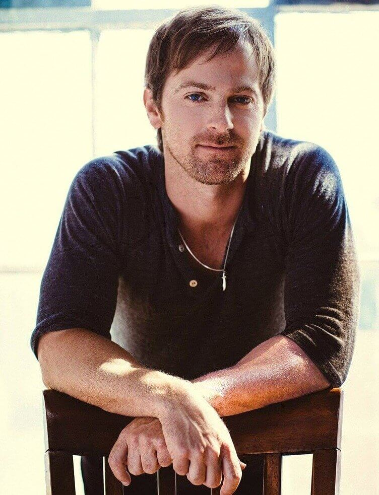 Kip Moore - Somethin' 'Bout A Truck