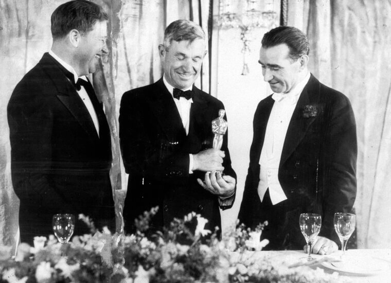 Als der Architekt Frank L. Wright irrtümlich dachte, er hätte einen Oscar gewonnen und auf die Bühne ging