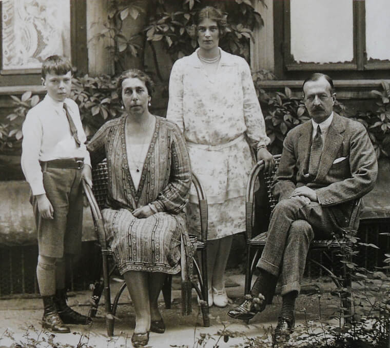They Never Lost Sight of Restoring the Monarchy