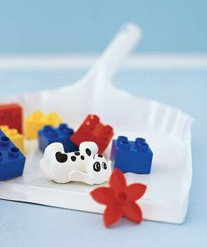 Pick Up Small Toys Using A Dustpan