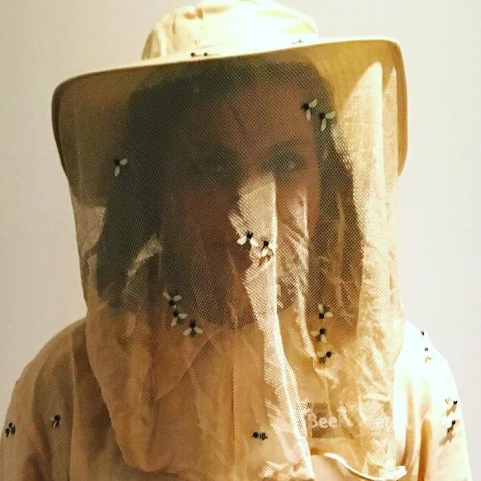 Mindy Kaling Buzzes As A Beekeeper