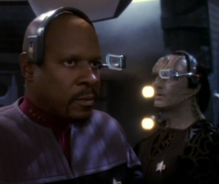 1997: Star Trek: Deep Space Nine Predicts Google Glass