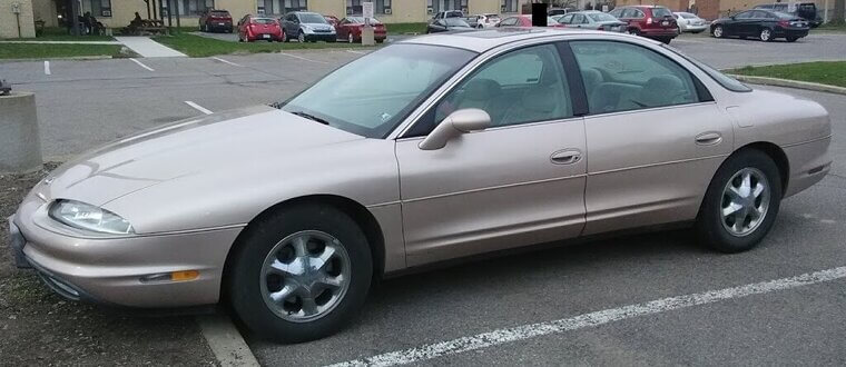 Oldsmobile Aurora (1995–1999)