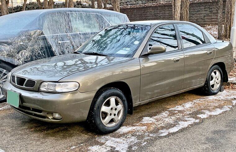 Daewoo Nubira (1997–1999)
