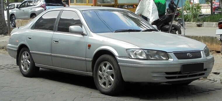 2000 Toyota Camry