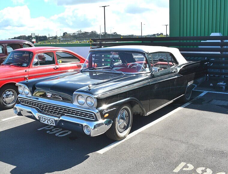 1959 2-Door Ford Galaxie Hardtop