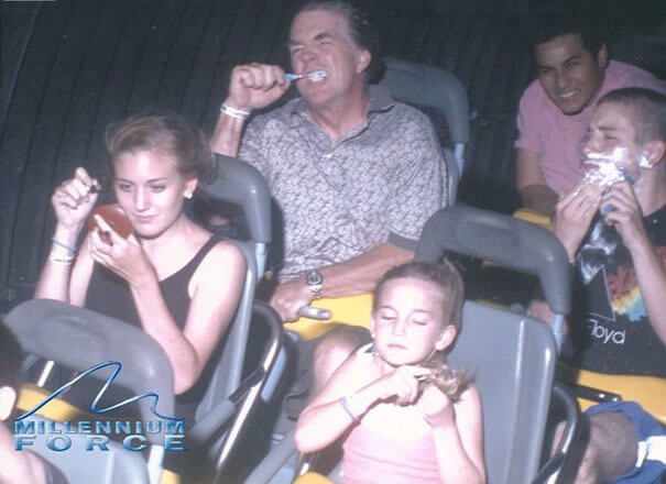 The Best Family Rollercoaster Pose Ever
