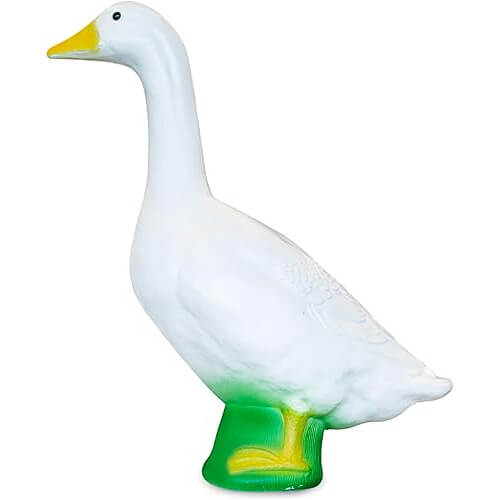 Charming Garden Goose Statue that Adds Classic Elegance. 