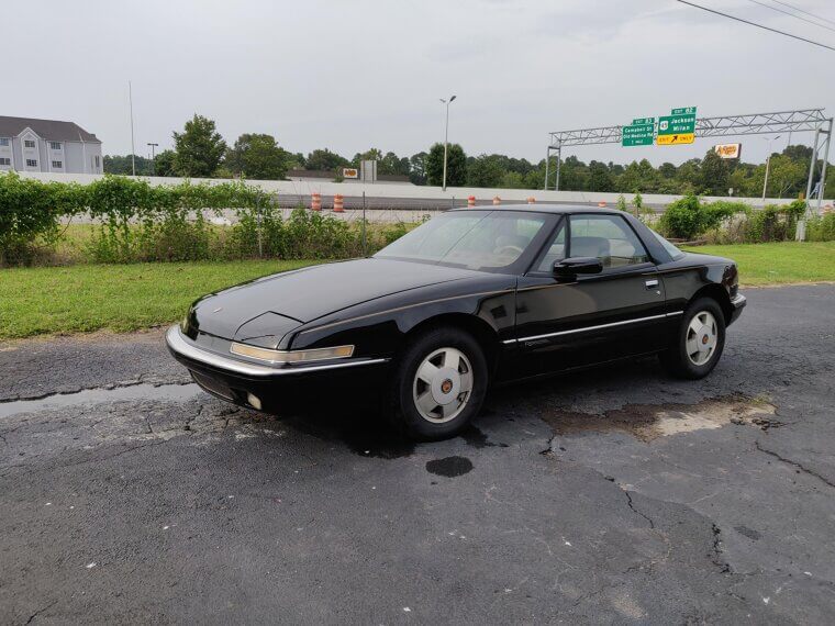 Buick Reatta: The Touchscreen Luxury Coupe Pushing Eighties Technology Boundaries