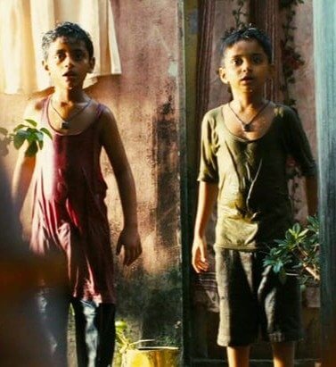 The Lead Child Actors in Slumdog Millionaire Didn't Get Paid Until Age 16