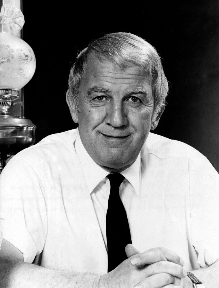 The Empty Stool: The Hidden Sadness of the ‘Cheers’ Bar