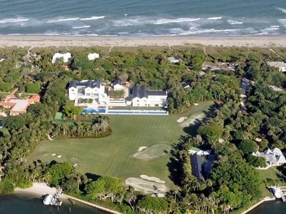 Tiger Woods' Four-Hole Golf Course