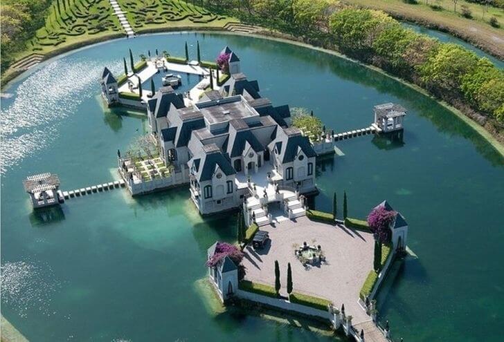 Dwayne Wade's Island-Like Mansion