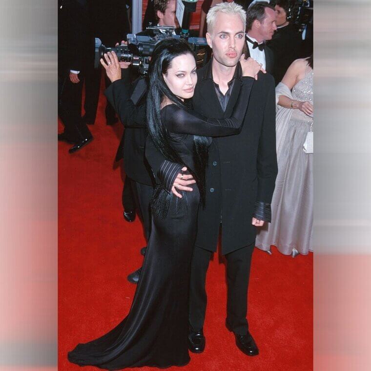 Angelina Jolie Kisses Her Brother