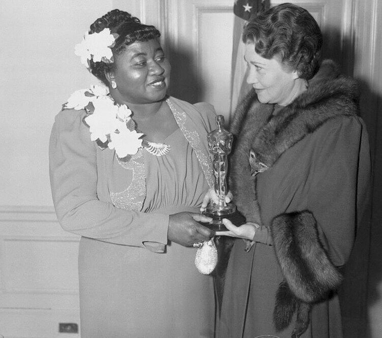 The First Black Oscar Winner Had to Get Special Permission to Attend a Segregated Academy Awards