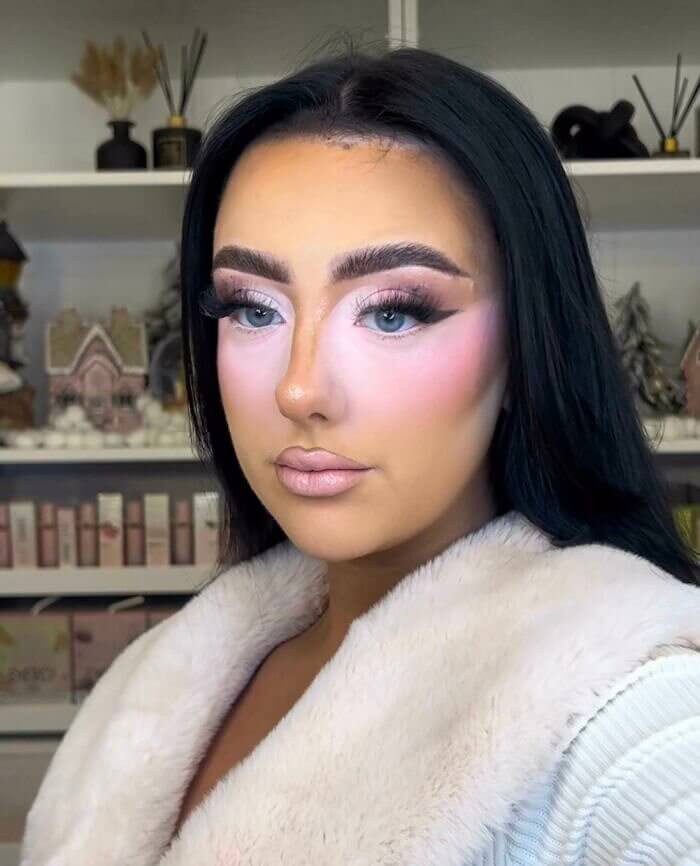 매우 붉어진 표정