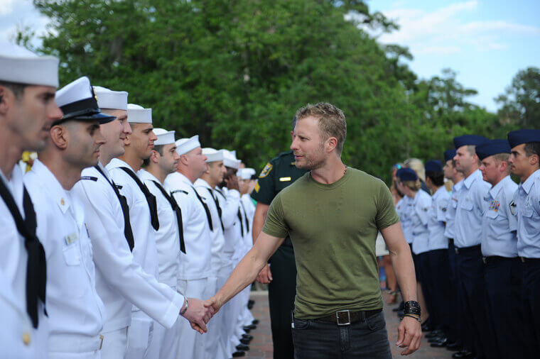 Dierks Bentley Passed on 'Watching Airplanes' (Recorded by Gary Allan)