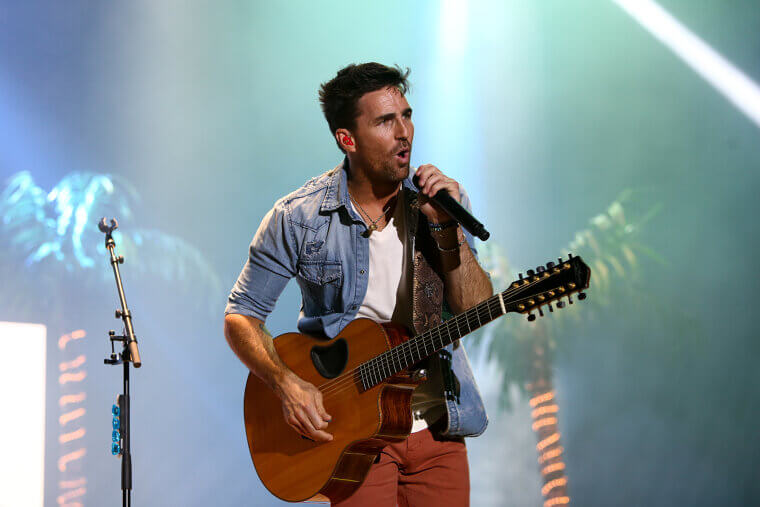 Jake Owen passed on 'Big Green Tractor' (Recorded by Jason Aldean)