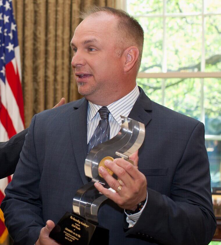 Garth Brooks passed on 'Strawberry Wine' (Recorded by Deana Carter)