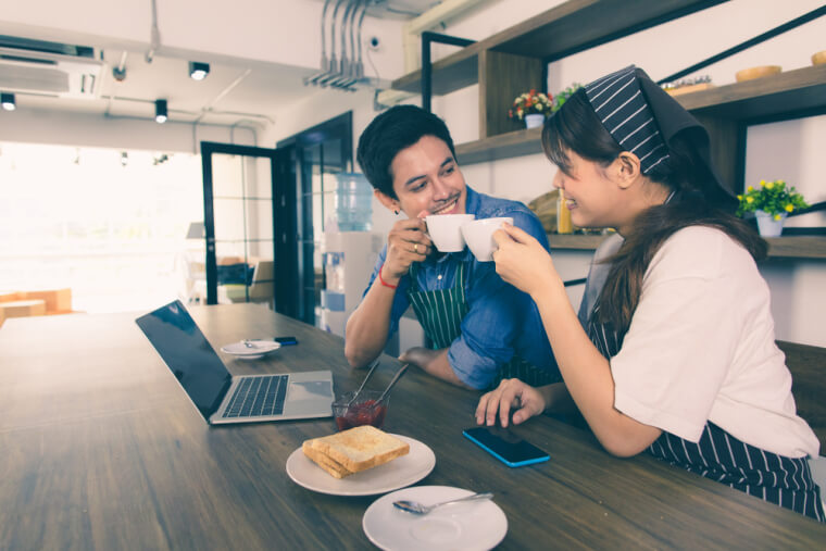 Erinnere deinen Partner immer daran, dass du ihn liebst