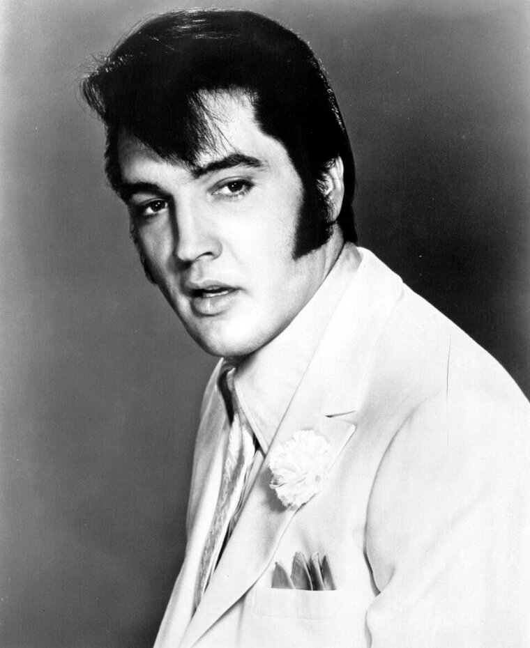 Elvis Presley Flew Across The Country Just To Eat A Peanut Butter And Bacon Sandwich