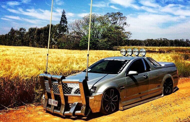 Extremely Tall Antennas