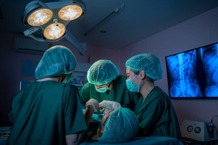 Thoracotomy: The Rib-Spreading Reality