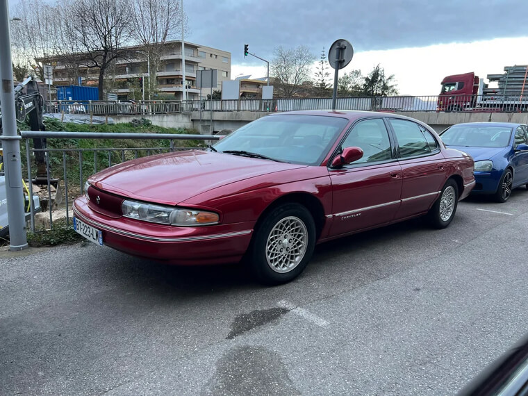 Chrysler LHS