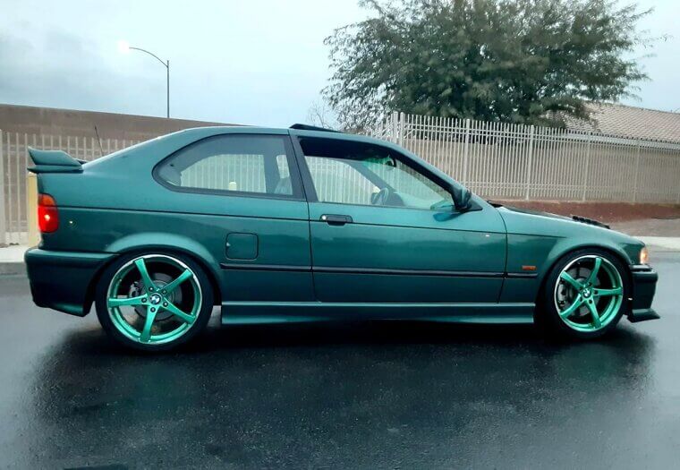 BMW 318ti