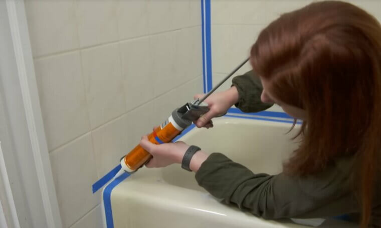 Re-Caulk a Bathtub