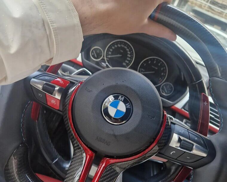 ​Turning the Steering Wheel While Not Moving