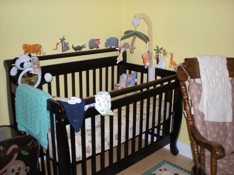 Cribs and Baby Loungers
