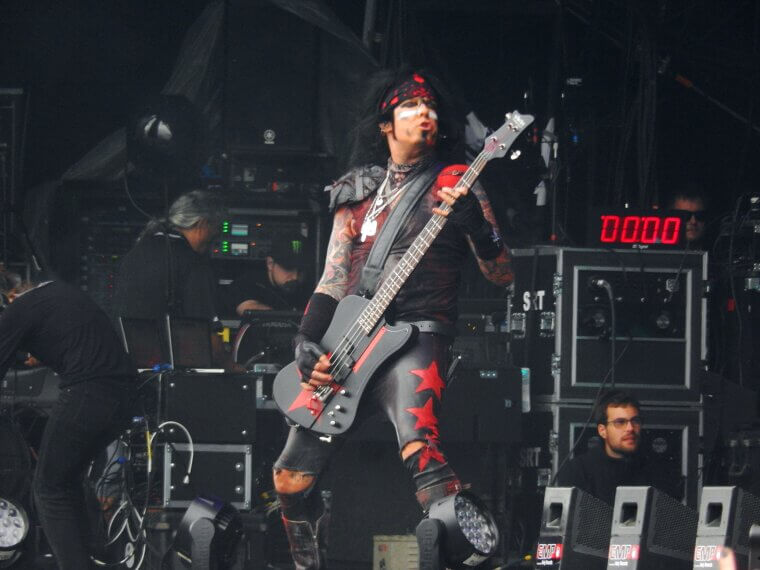 Motley Crue Bassist Nikki Sixx Supports Shelters for Runaway Youth