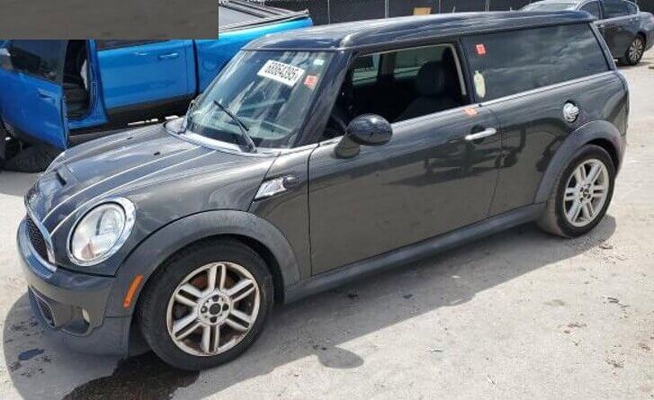 2014 MINI Cooper Clubman - $900