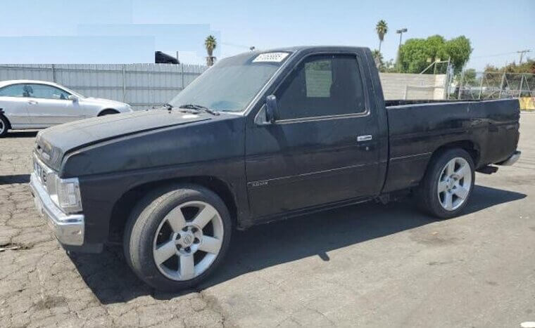 1990 Nissan Pickup - $1,225