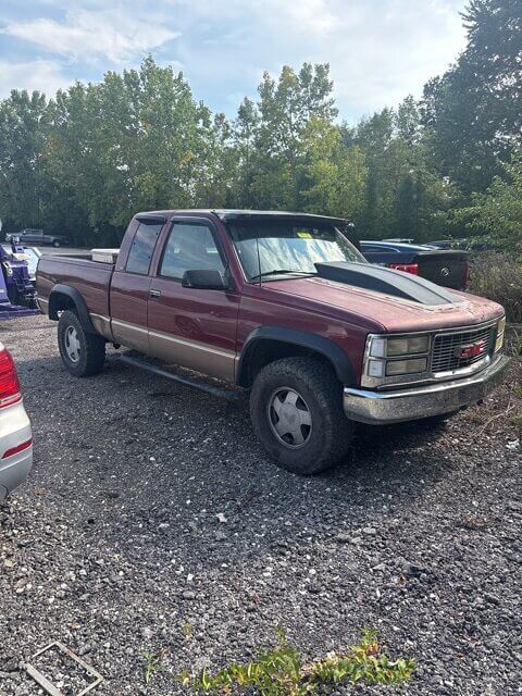 1996 GMC Sierra 1500 - $2,592