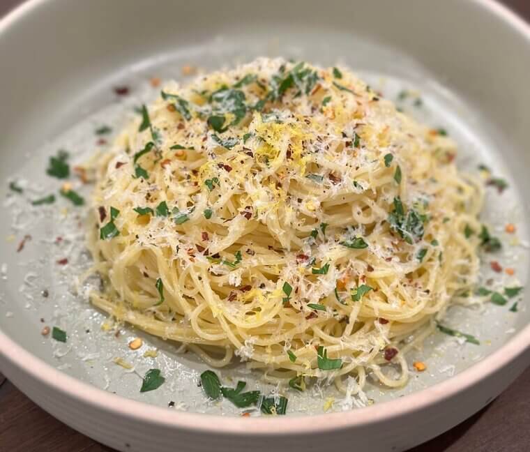 One-Pot Pasta With Garlic and Olive Oil