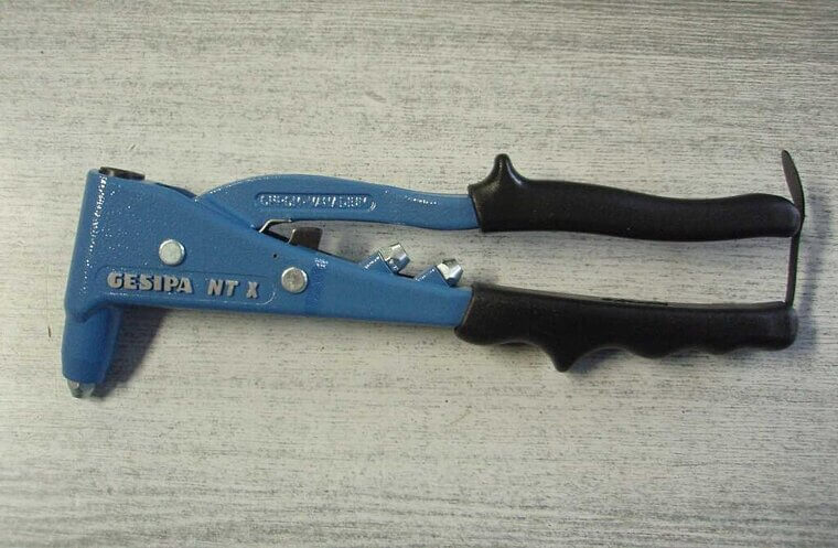 Chain Breaker and Rivet Tool