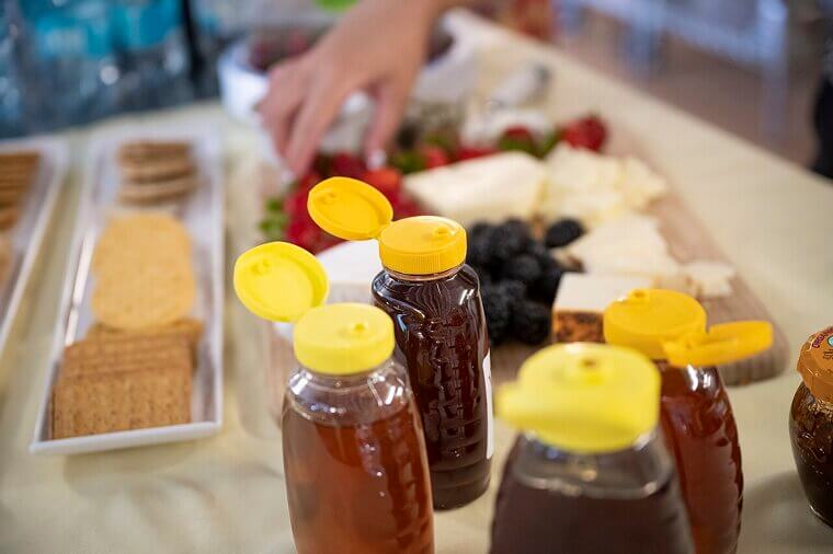 A Teaspoon of Honey in Pie Crust