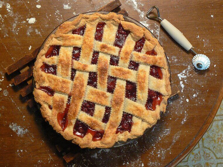 Almond Extract in Cherry Pie