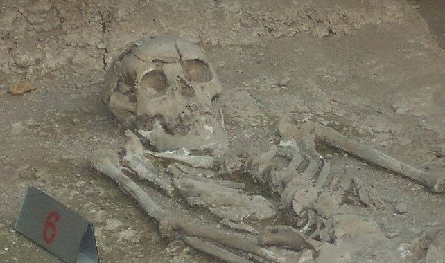 The 4,000-Year-Old Skeletal Remains From An Earthquake in China