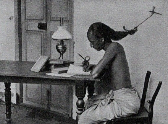 How Students Kept Themselves From Falling Asleep in 1905