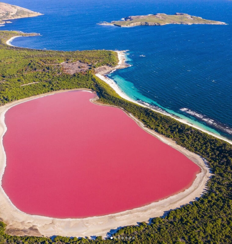 Lake Hillier, Australia