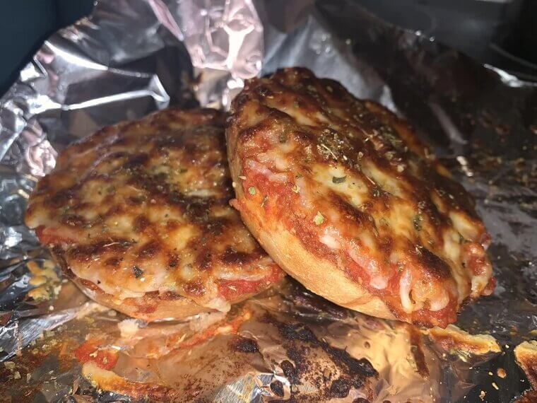 Pizza Bagels