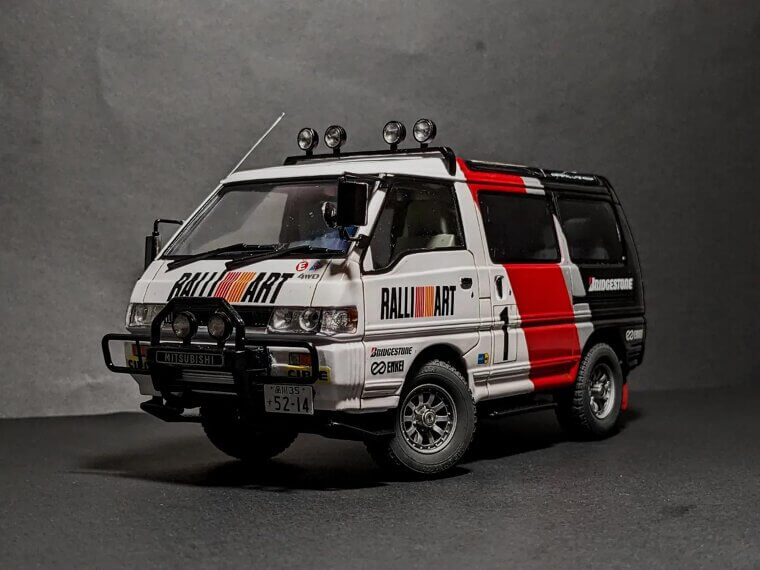 Mitsubishi Delica Star Wagon